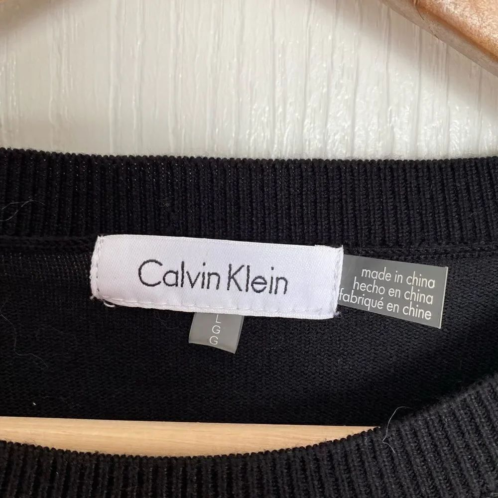 Calvin Klein Sweater - Picture 4 of 4